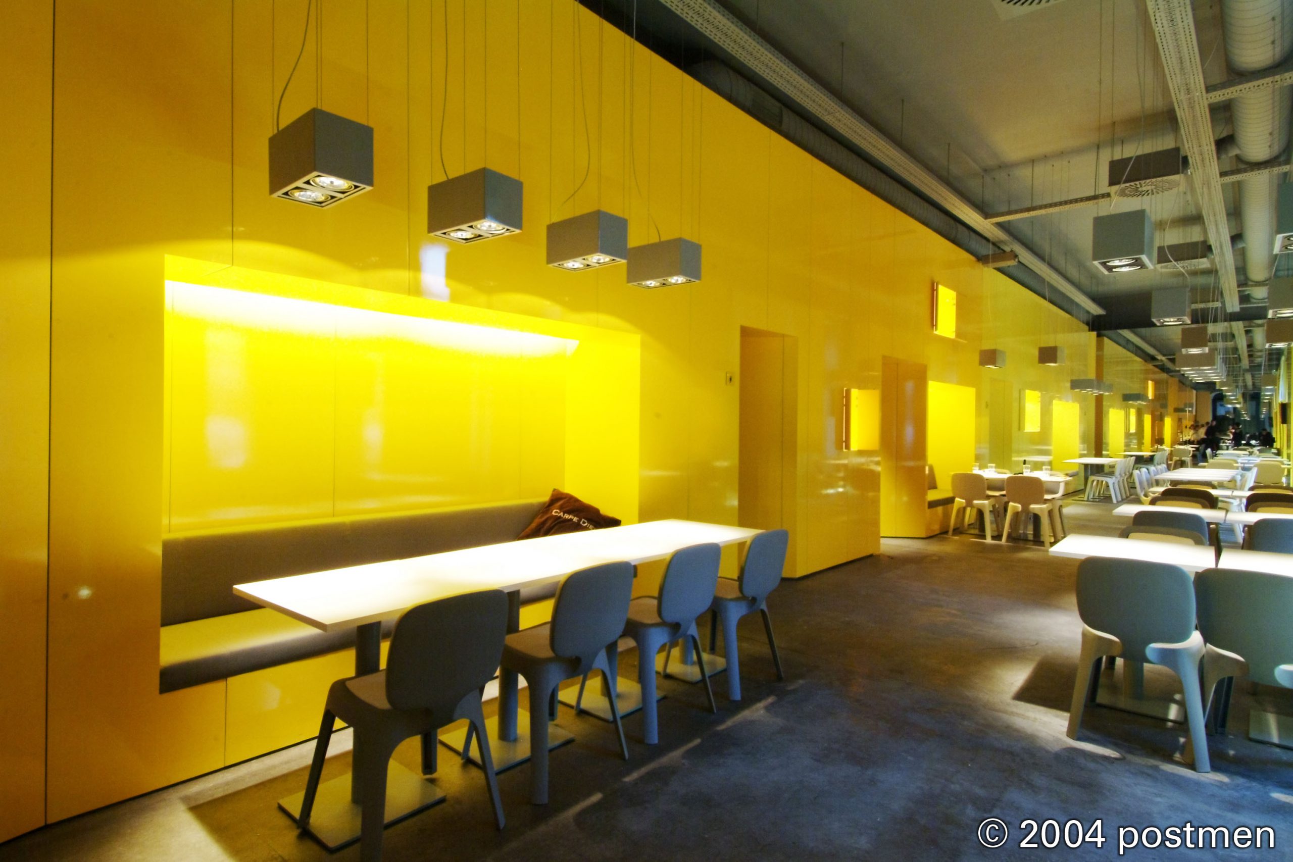 Yellow Restaurant von Innen