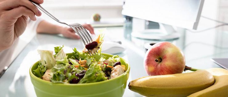 Essen am Arbeitsplatz: so geht’s richtig! | Gastro.News