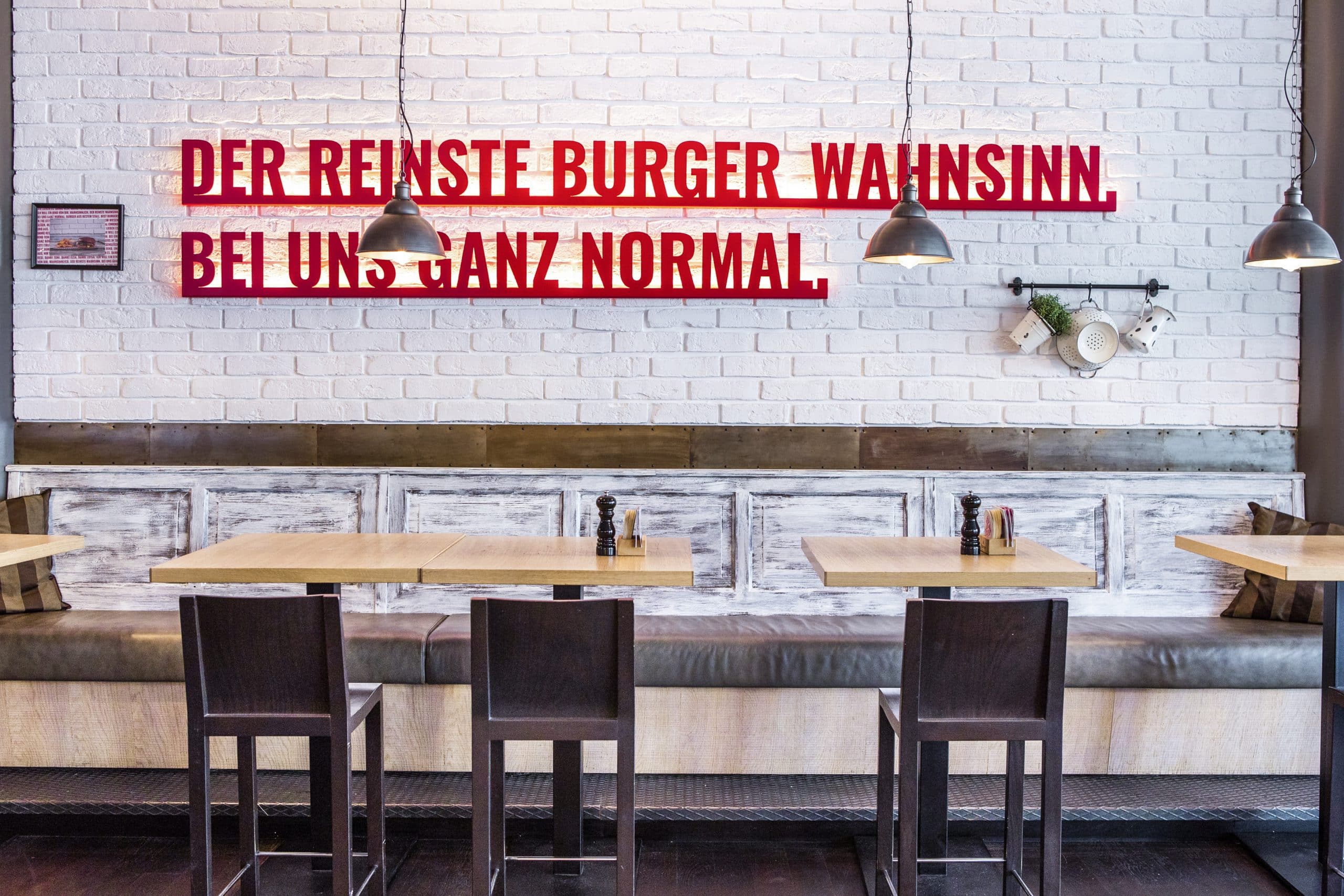 Einer der besten Burger-Läden Wiens liegt genau am Stephansplatz. (c) Rinderwahn