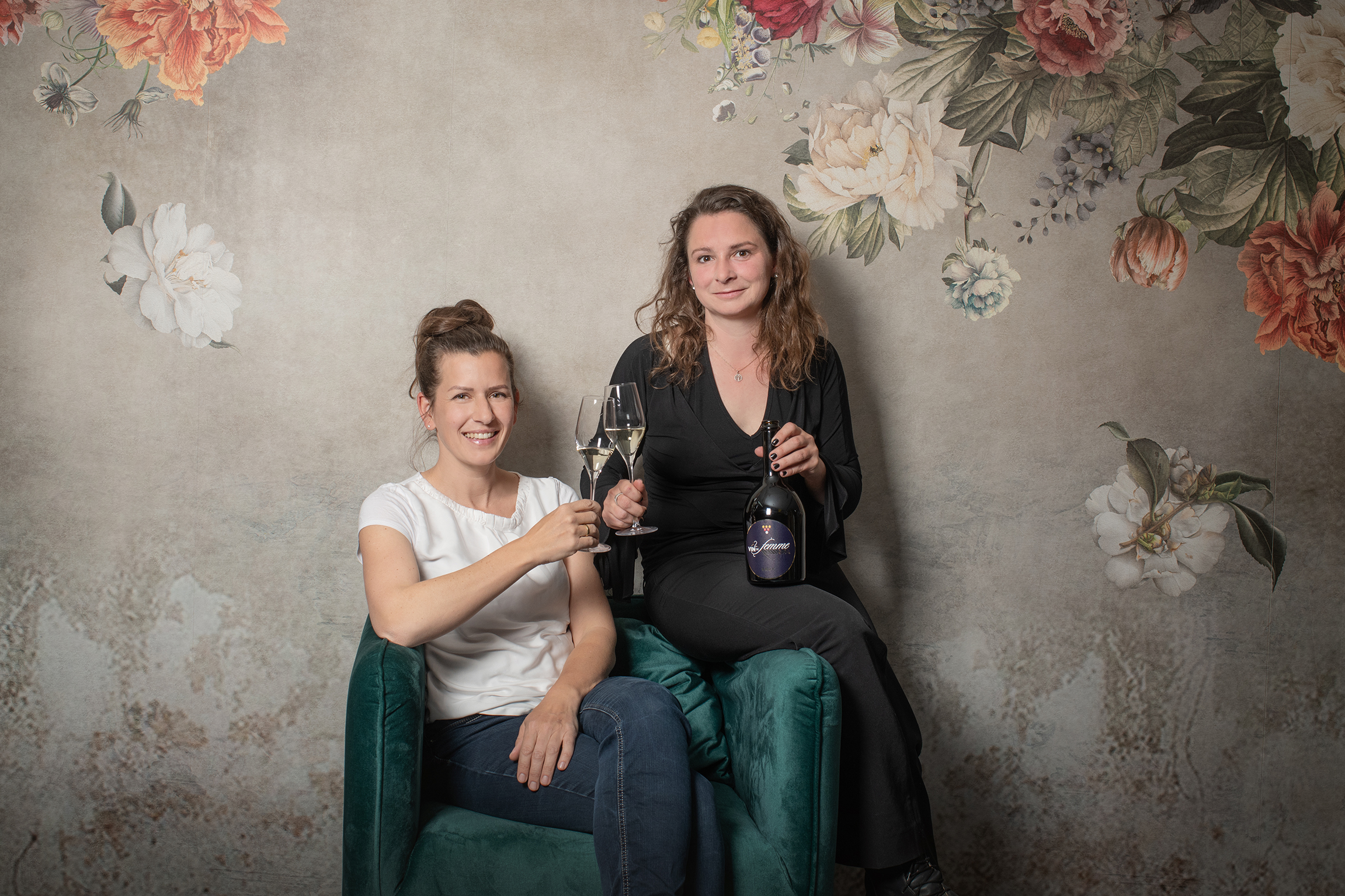 Diese-Winzerinnen-mischen-den-S-den-auf-