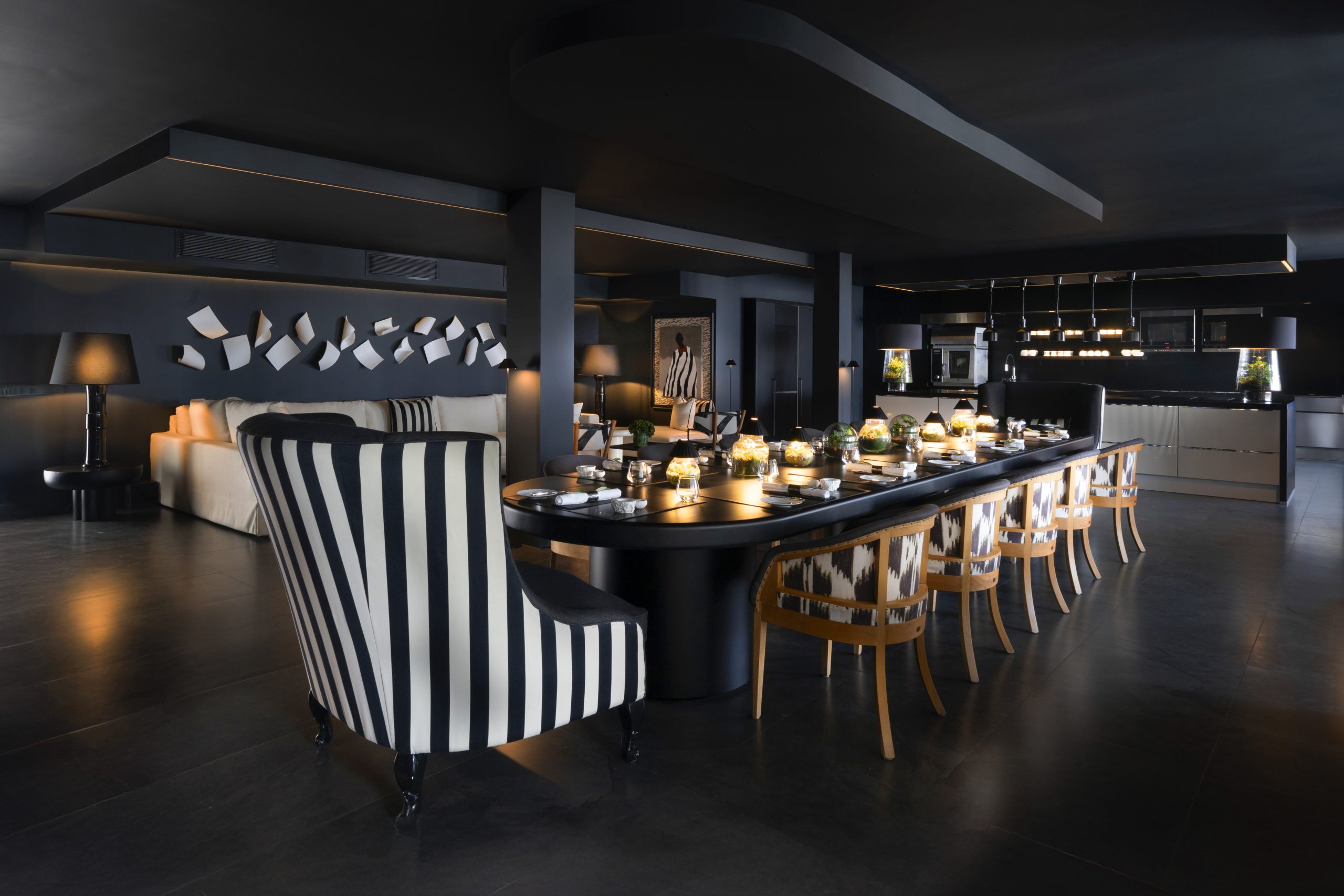 Private-Dining-Sternek-che-zu-Gast-im-brandneuen-Nava-
