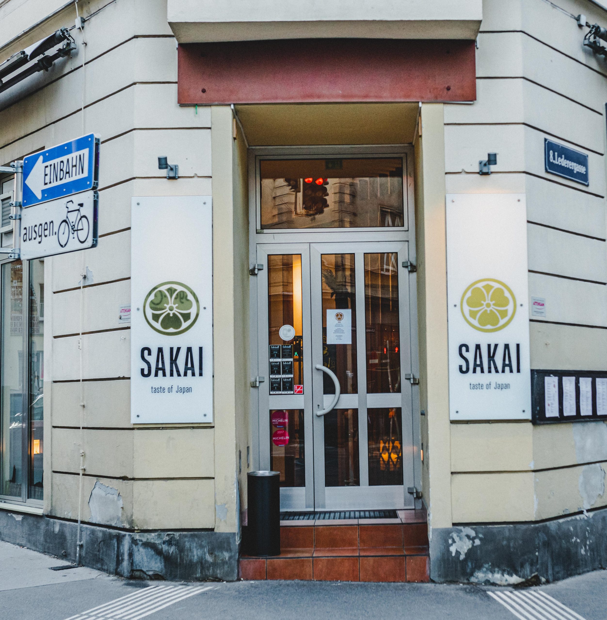 Das-Sakai-schlie-t-Ein-Meister-sagt-Adieu